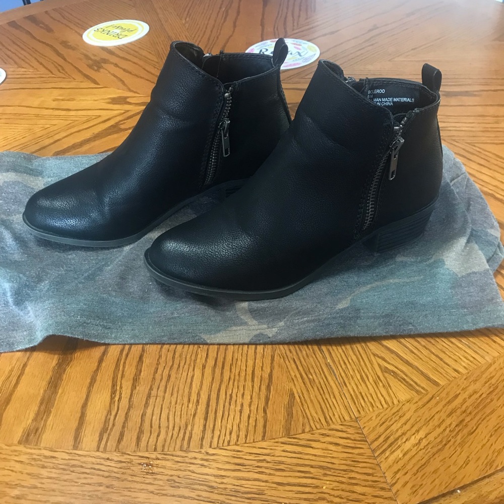 Madden Girl black ankle booties size 6